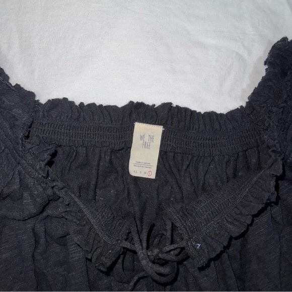 We The Free Black Off The Shoulder Smocked Ruffle Sleeve Tie Neck Tassel Top - Picture 3 of 7